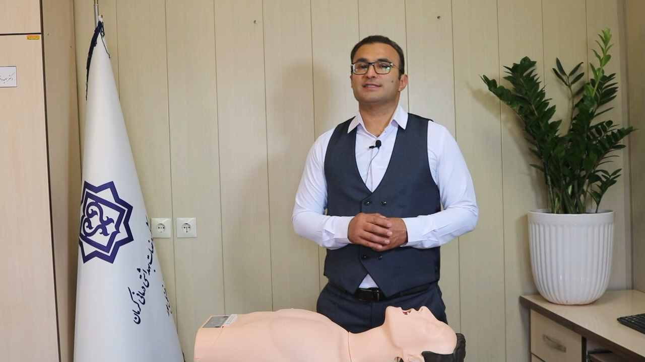 آموزش احیای قلبی ریوی مقدماتی (1)